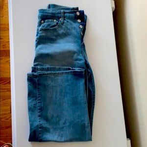 High rise and wide leg jeans